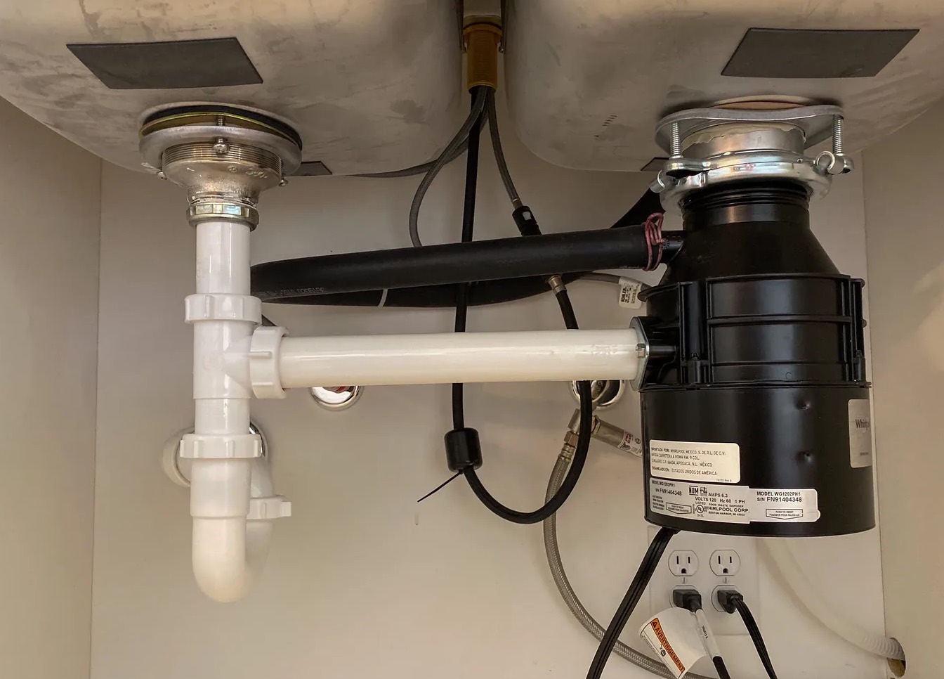 Leaky Garbage Disposal Cleanup in Fairview, GA